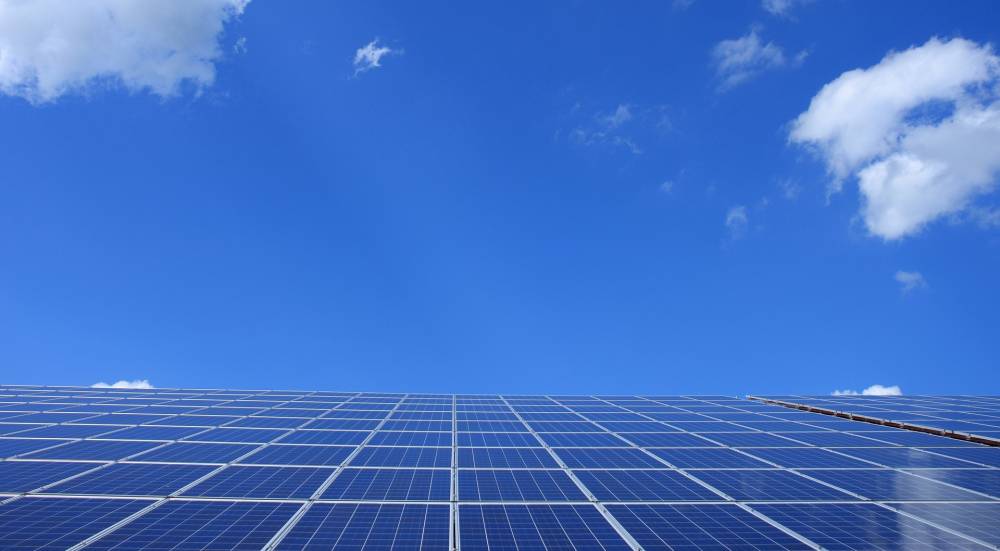 2021年に全世界で太陽光発電設備容量が160GWに増加カーボンニュートラル加速中