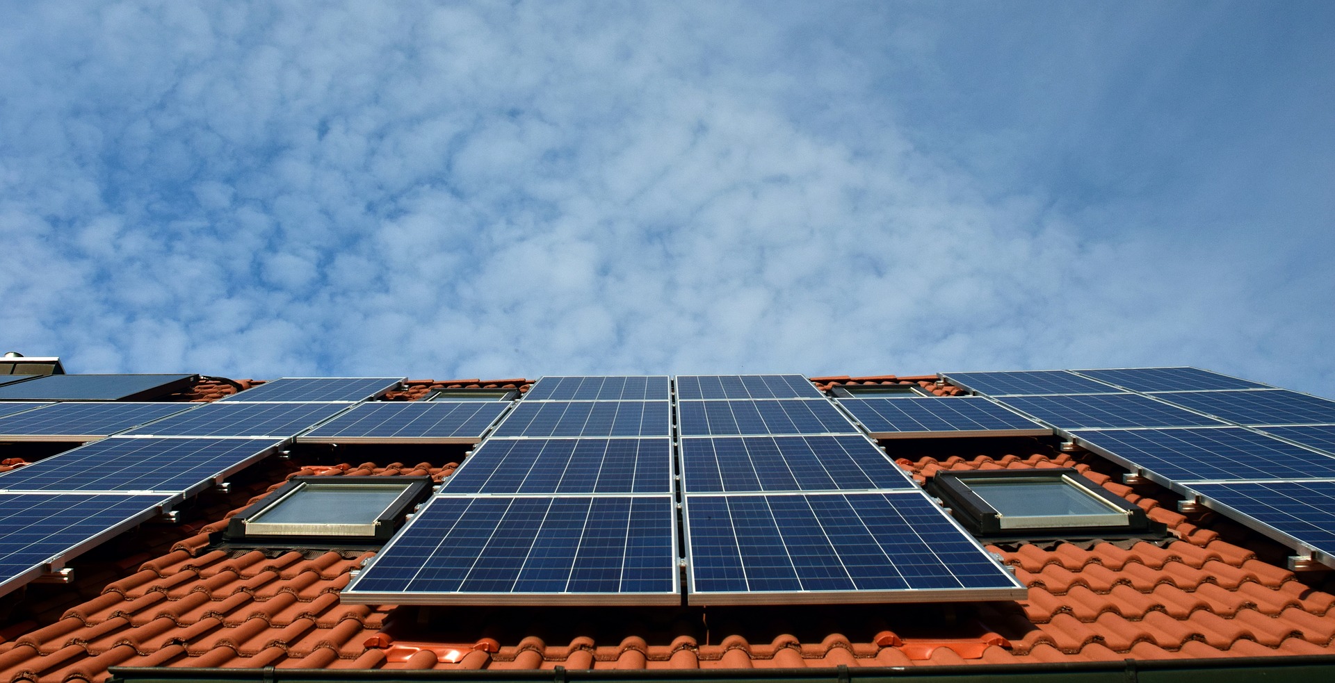 Blueleaf Energy、Univergy International、日本で新しいソーラー開発用のプラットフォームであるHinode Energy社を設立
